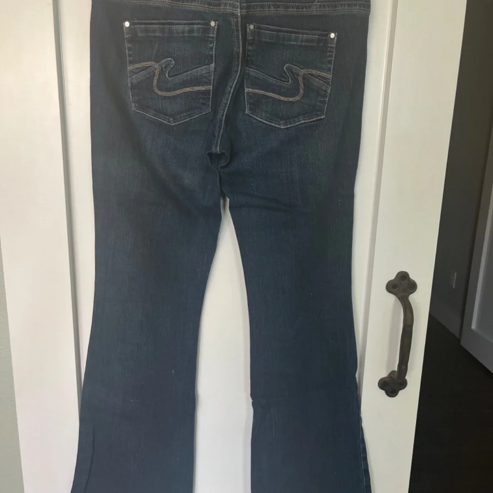 White House Black Market blanc jeans 2S - Picture 3 of 4